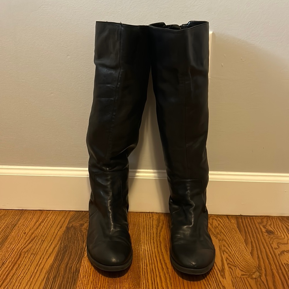Michael Kohl’s black boots with gold studs size 8 1/2